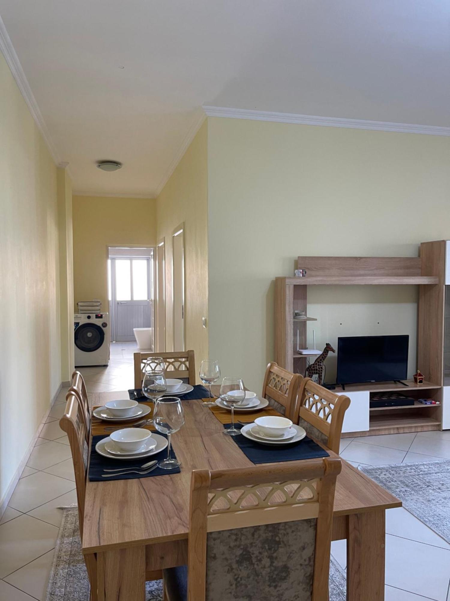 New Baazar Terrace Apartment 티라나 외부 사진