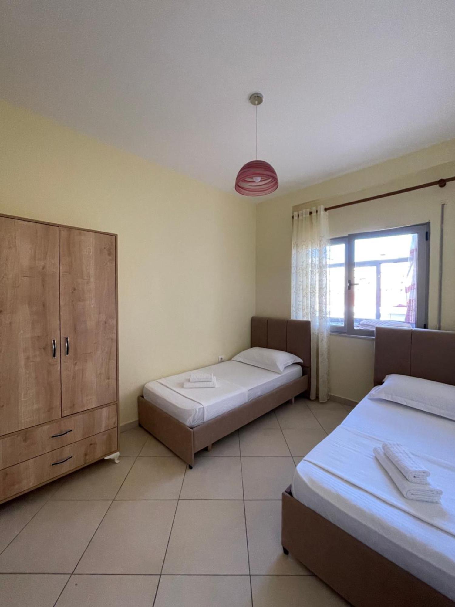New Baazar Terrace Apartment 티라나 외부 사진