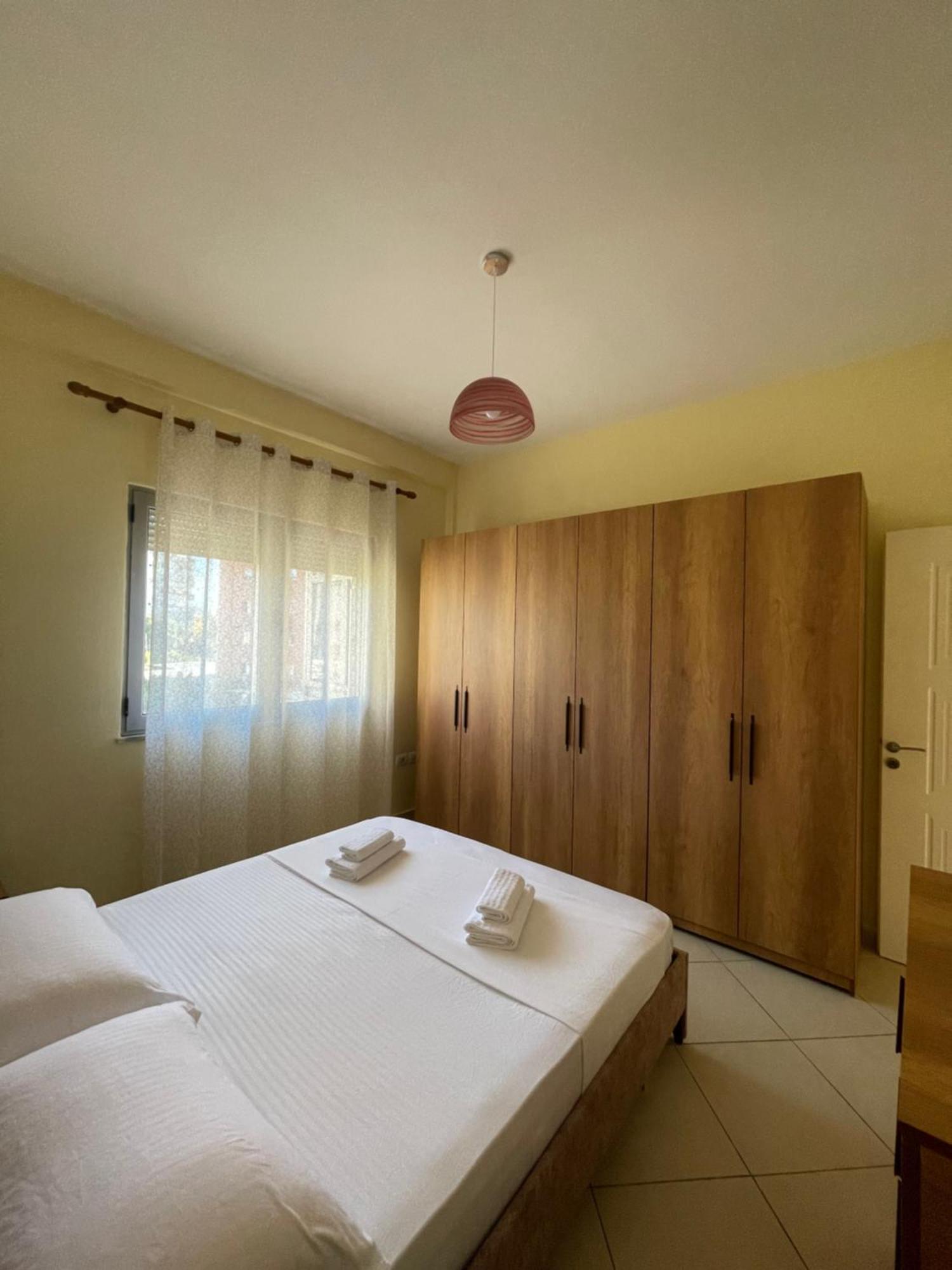 New Baazar Terrace Apartment 티라나 외부 사진
