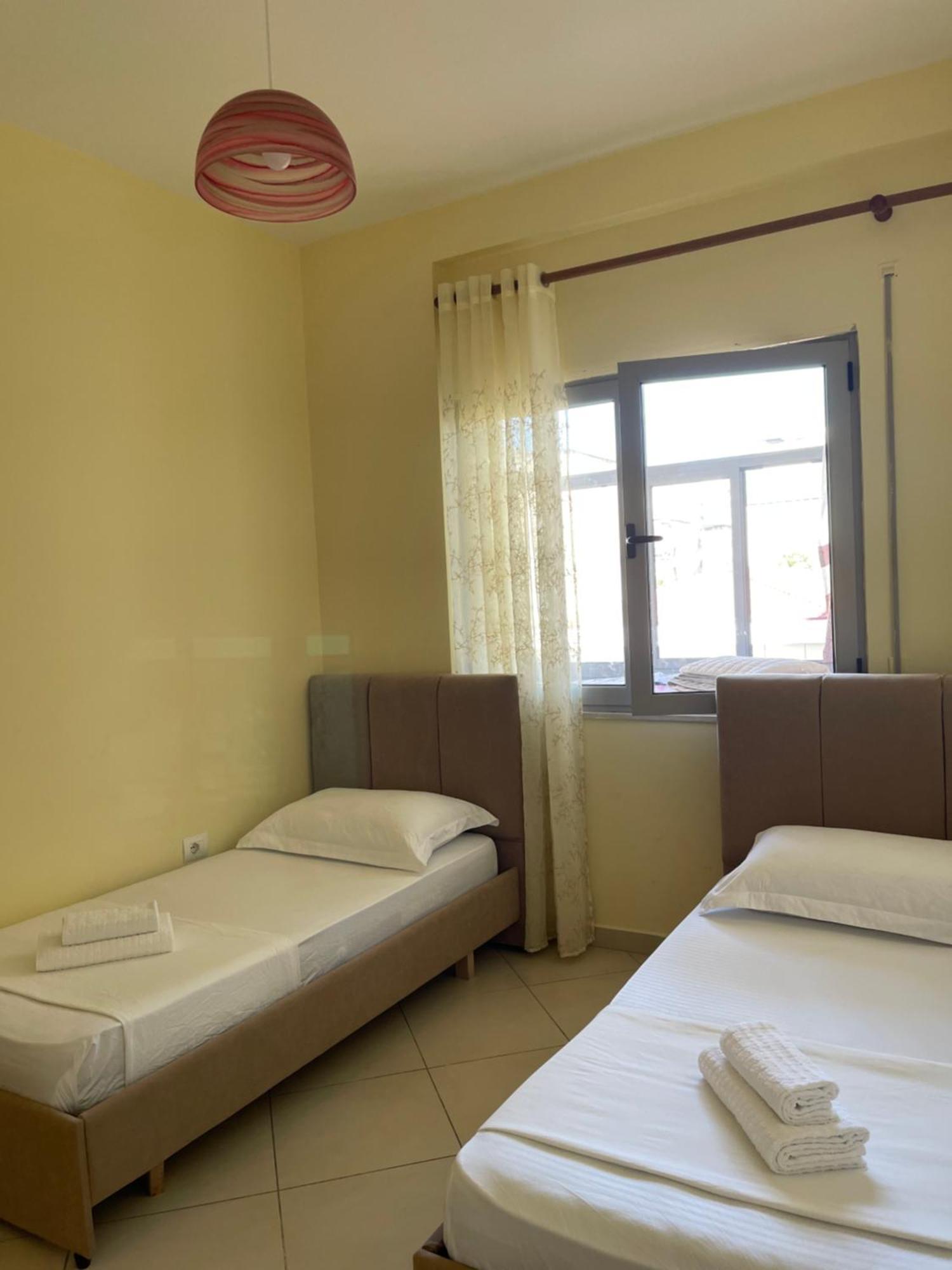 New Baazar Terrace Apartment 티라나 외부 사진
