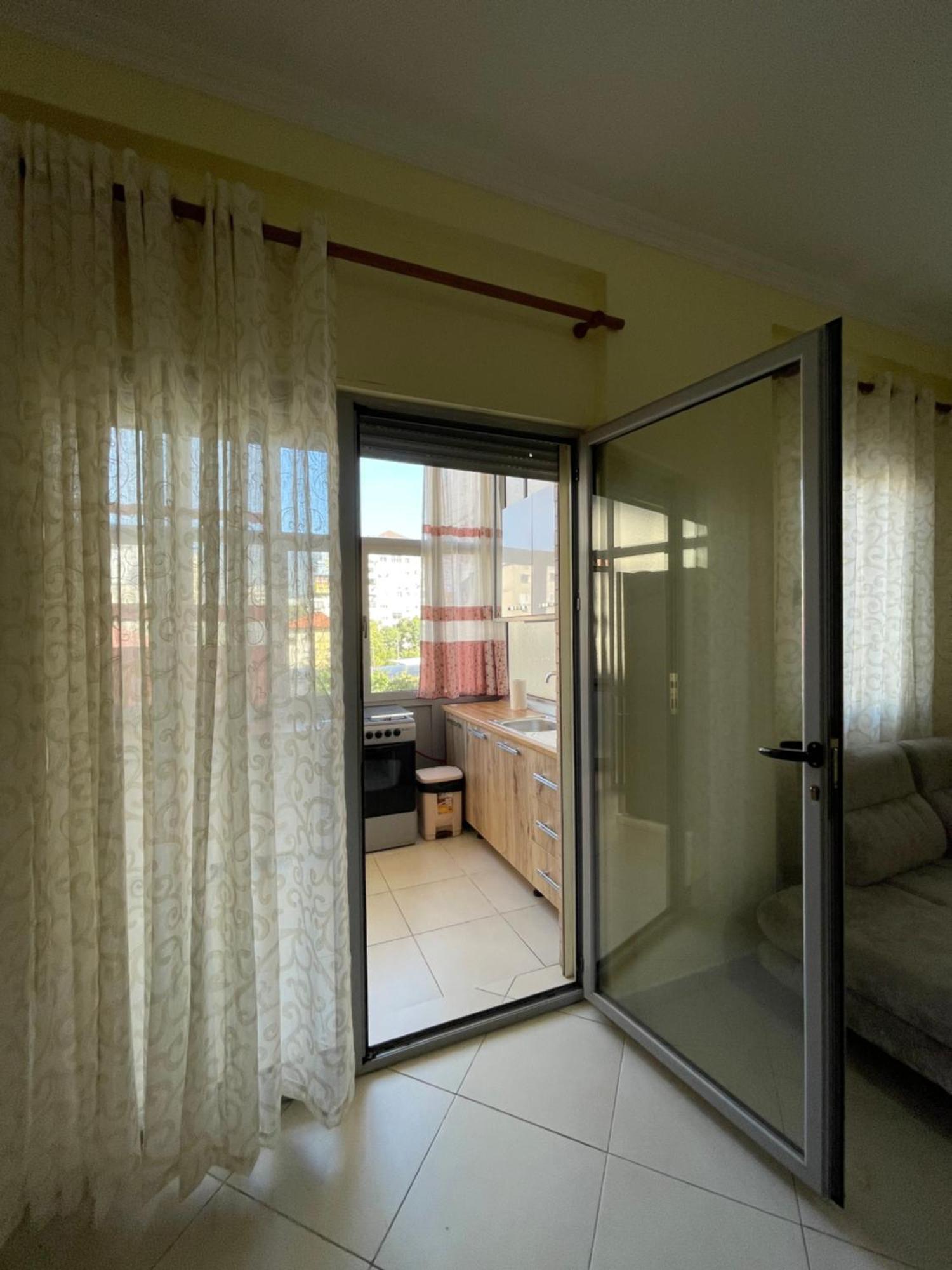 New Baazar Terrace Apartment 티라나 외부 사진